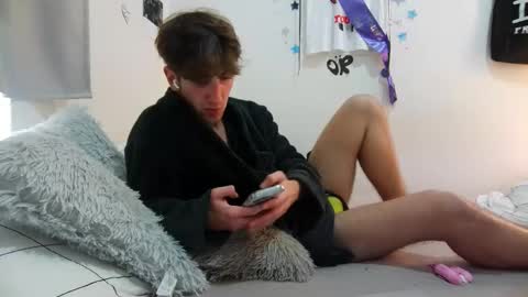 pttvnvkk online show from 02/24/25, 11:32