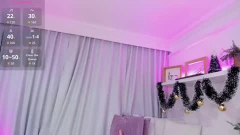 Snapshot of pucca7 chatting on 12/17/25, 11:27 Pucca online show from 12/17/25, 11:27