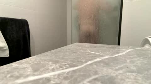 Snapshot of puffiest chatting on 11/17/25, 07:58 puffiest online show from 11/17/25, 07:58