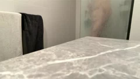 Snapshot of puffiest chatting on 12/02/25, 07:47 puffiest online show from 12/02/25, 07:47