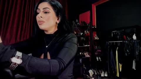 MissPuffyLove online show from 01/12/25, 08:36