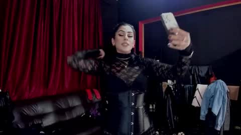 MissPuffyLove online show from 10/07/25, 09:34