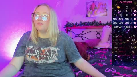 puffybun online show from 12/17/24, 03:28