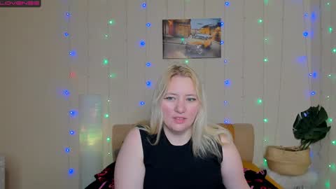 puffybun online show from 03/04/25, 11:43