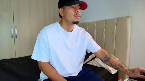 Snapshot of pull_bershh chatting on 04/06/26, 01:14 pull_bershh online show from 04/06/26, 01:14