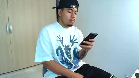 Snapshot of pull_bershh chatting on 04/24/26, 01:08 pull_bershh online show from 04/24/26, 01:08