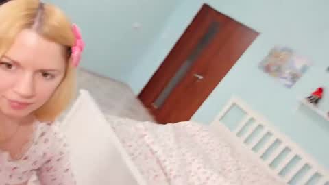 Victoria online show from 03/01/25, 07:19