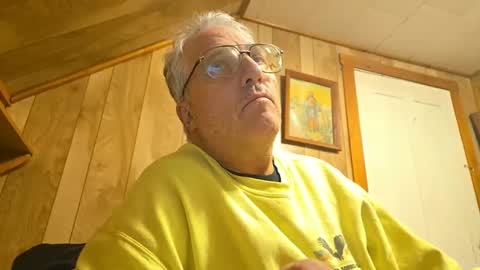 Snapshot of pumpkinpatchman chatting on 01/27/25, 03:26 Pumpkinpatchman online show from 01/27/25, 03:26