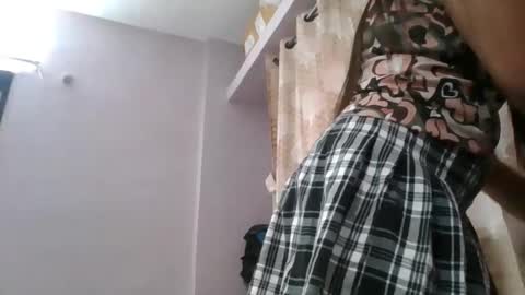 Snapshot of puneripiya chatting on 01/06/25, 12:35 sania 141414 online show from 01/06/25, 12:35