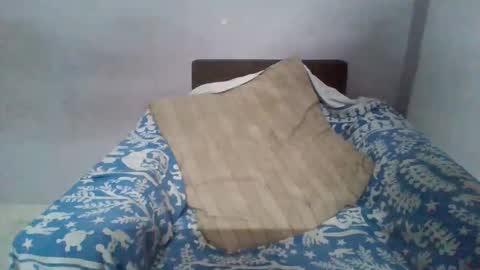 Snapshot of puneripiya chatting on 09/28/25, 09:31 sania 141414 online show from 09/28/25, 09:31