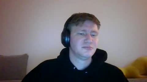 Snapshot of punkindrublic25 chatting on 04/14/26, 01:33 punkindrublic25 online show from 04/14/26, 01:33