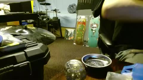 Jojo online show from 03/04/25, 06:15