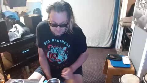 Snapshot of punkypapi chatting on 04/23/26, 12:29 Jojo online show from 04/23/26, 12:29