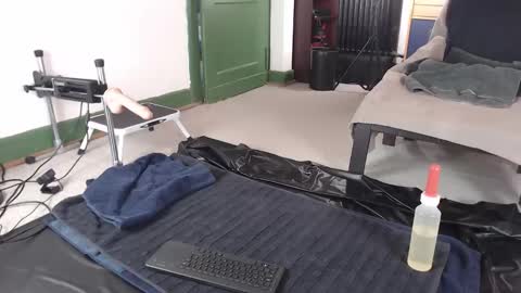 Snapshot of pup_jake chatting on 03/24/26, 09:14 Pup Jake wants to play online show from 03/24/26, 09:14