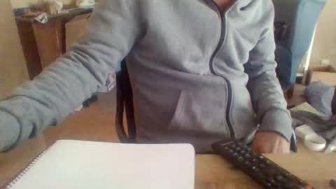 pup_y online show from 10/12/25, 11:31