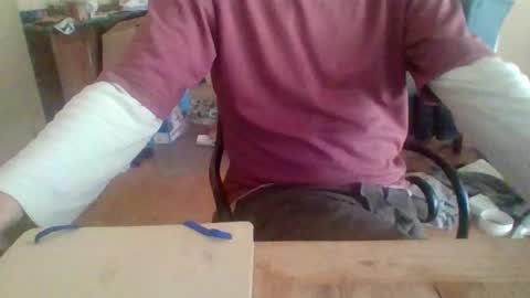 pup_y online show from 10/13/25, 08:03