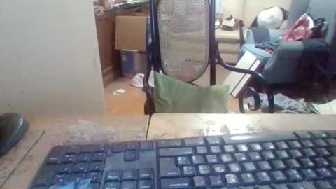 pup_y online show from 10/24/25, 06:59