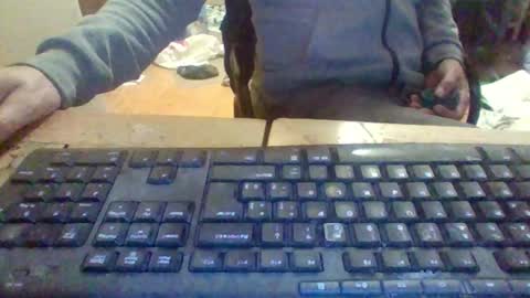 pup_y online show from 10/28/25, 06:43