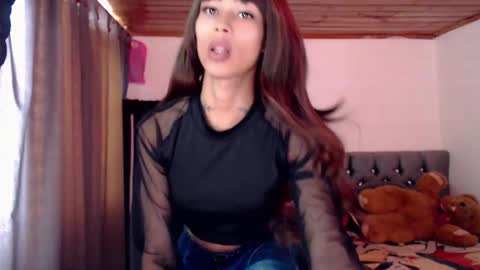 Cris online show from 10/17/25, 03:25