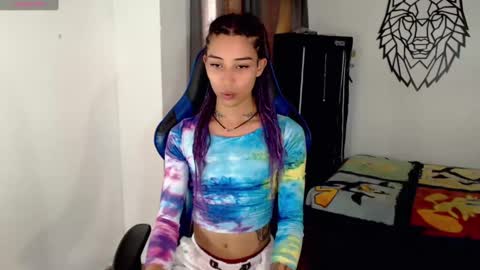 Cris online show from 11/21/25, 05:44