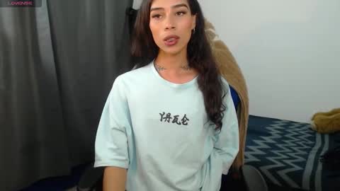 Snapshot of pupi_wolf chatting on 01/15/26, 08:01 Cris online show from 01/15/26, 08:01