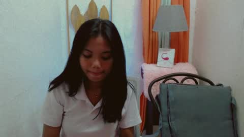 Snapshot of pure_asian_beauty chatting on 06/14/26, 03:25 zarah online show from 06/14/26, 03:25