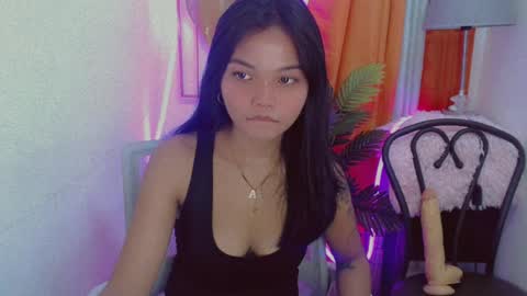Snapshot of pure_asian_beauty chatting on 07/30/26, 01:15 zarah online show from 07/30/26, 01:15