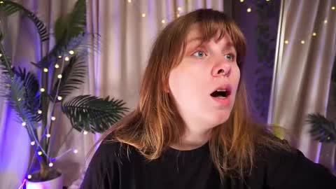 constant schedule Wednesday  Friday  Saturday  Sunday  The Rosemarie online show from 10/05/25, 05:39