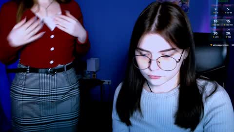 Snapshot of pure_radiance chatting on 12/25/24, 10:39 Ask me3 online show from 12/25/24, 10:39
