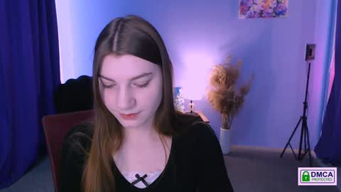 Snapshot of pure_radiance chatting on 01/07/25, 09:40 Ask me3 online show from 01/07/25, 09:40