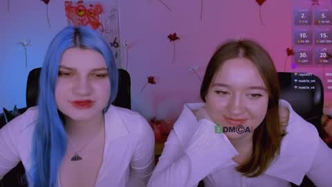 Snapshot of pure_radiance chatting on 04/01/26, 01:41 Ask me3 online show from 04/01/26, 01:41