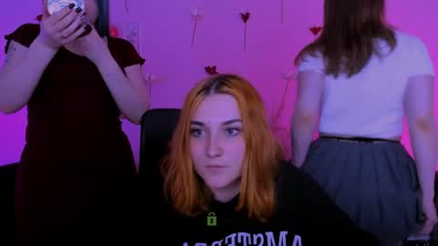 Snapshot of pure_radiance chatting on 04/10/26, 09:03 Ask me3 online show from 04/10/26, 09:03