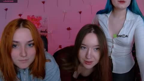 Snapshot of pure_radiance chatting on 04/15/26, 08:54 Ask me3 online show from 04/15/26, 08:54