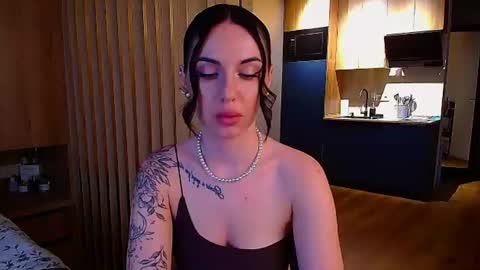 Snapshot of pure_temptation_j chatting on 06/20/26, 02:20 Julia online show from 06/20/26, 02:20