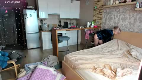 Katty online show from 10/21/25, 11:44