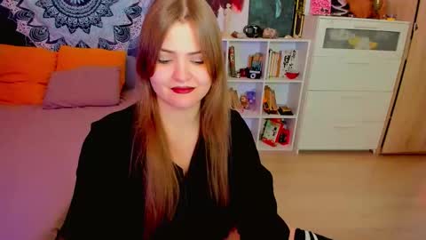 Snapshot of purehanna chatting on 11/30/25, 05:06 Miss Hanna online show from 11/30/25, 05:06