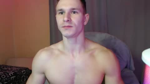 Snapshot of puremenshape chatting on 12/04/25, 07:00 puremenshape online show from 12/04/25, 07:00