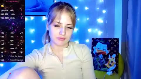 Snapshot of puremiraclealis chatting on 01/25/25, 06:46 Alicia online show from 01/25/25, 06:46