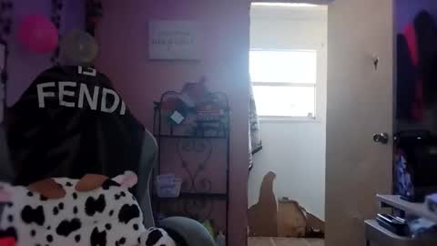 Purple2StayThnxxx online show from 10/13/25, 03:01