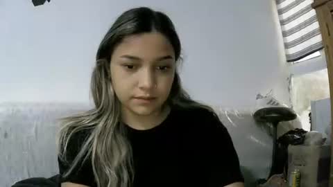 Snapshot of purple_23 chatting on 04/03/26, 06:06 Lizzy online show from 04/03/26, 06:06