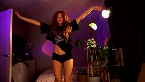 Snapshot of purple_baby chatting on 05/22/26, 06:46 Sasha wait you here 6 of November. will celebrate my B- day online show from 05/22/26, 06:46