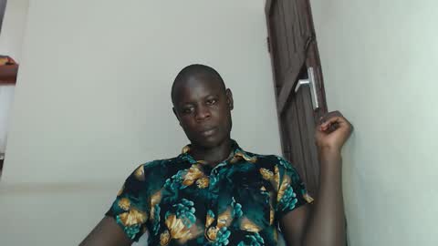 Snapshot of purple_hearts chatting on 02/02/26, 12:15 purple_hearts online show from 02/02/26, 12:15