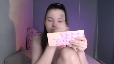 Snapshot of purple_peach chatting on 03/02/25, 10:38 Carolyn online show from 03/02/25, 10:38