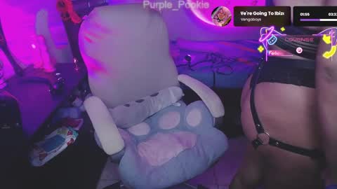 Snapshot of purple_pookie chatting on 03/30/26, 04:35 Sofia online show from 03/30/26, 04:35