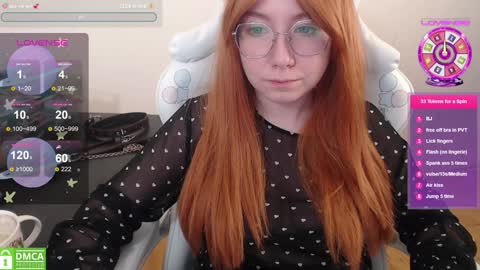 Snapshot of purple_shy_cat chatting on 12/12/24, 08:25 Emilia pvt extra anal or topless 200tk online show from 12/12/24, 08:25