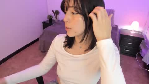 Anna  online show from 10/25/25, 04:20