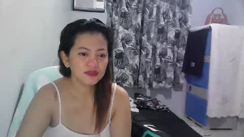 Snapshot of purpledust06 chatting on 12/01/25, 04:01 Athena online show from 12/01/25, 04:01