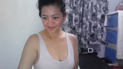 Snapshot of purpledust06 chatting on 12/03/25, 10:13 Athena online show from 12/03/25, 10:13