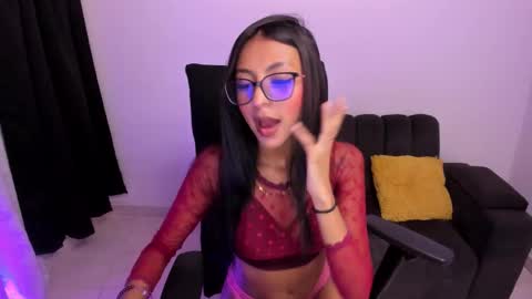 Snapshot of purplemegan chatting on 03/09/26, 05:06 MEGANNNN online show from 03/09/26, 05:06