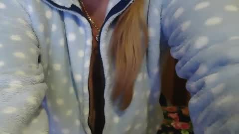 Mary online show from 03/01/25, 01:00